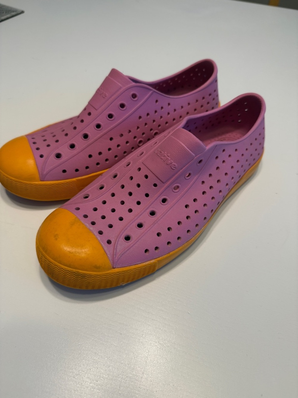Native Jefferson Kids Pink and Orange Slip-On Water Shoes